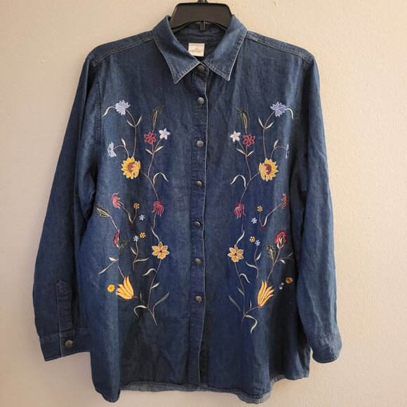 Women's 2X Plus Cotton Chambray Button Down Blouse Shacket Floral Embroidery Art - Picture 1 of 9